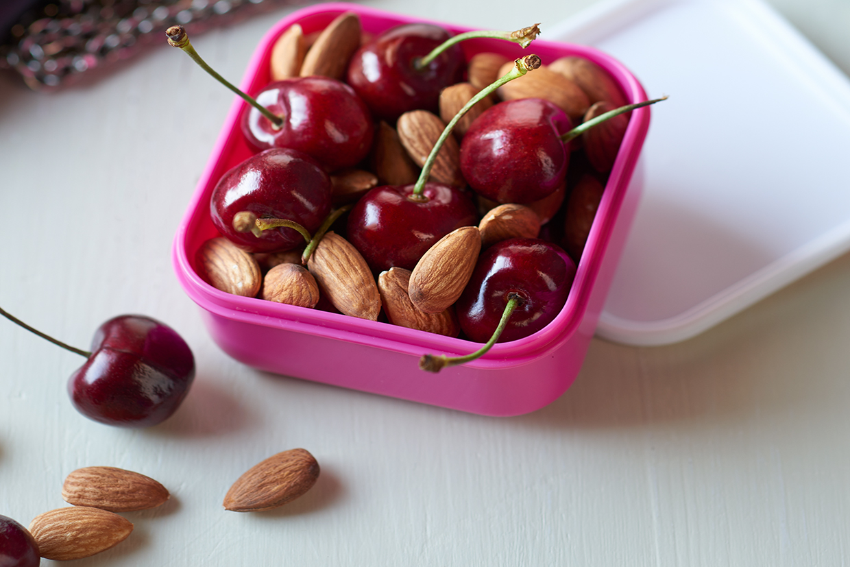 Combos_Almonds_Cherries6011.jpg